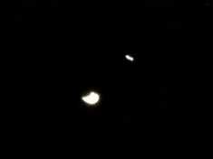 photo of crecent moon and Venus, taken a few seconds later